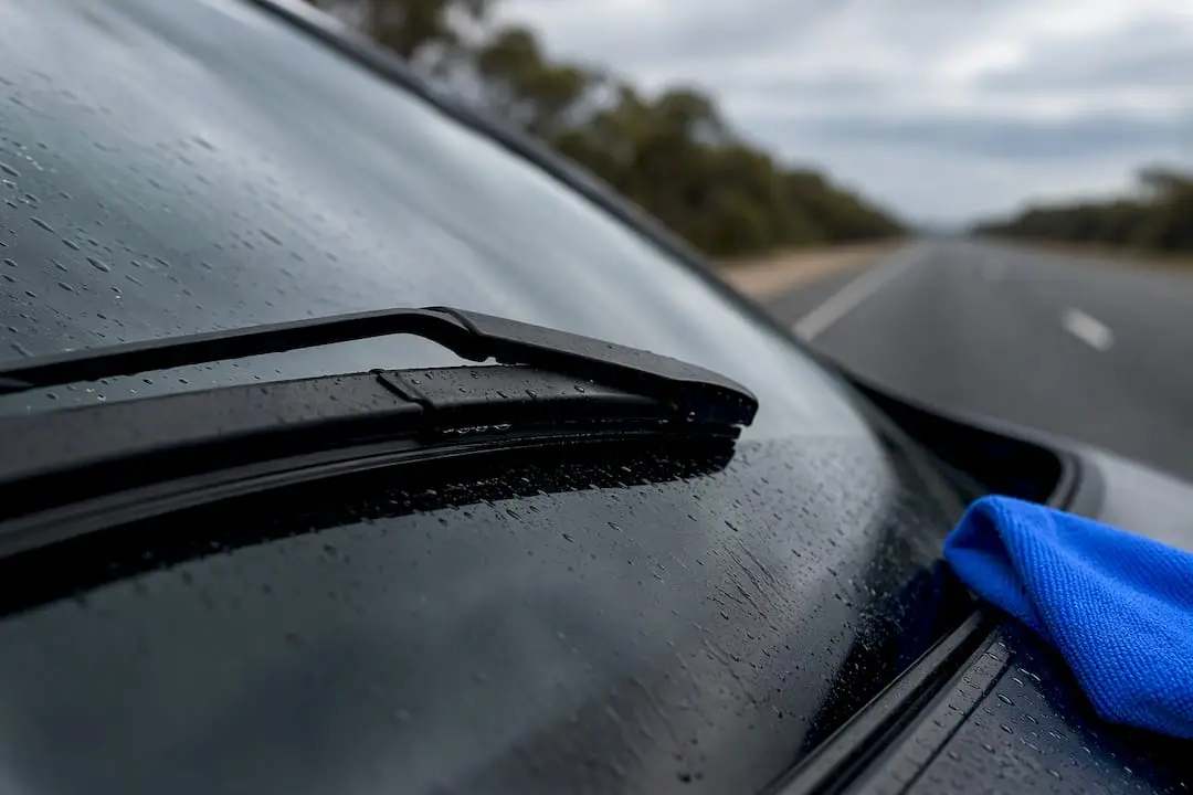 Wiper blade lifting from wet windscreen