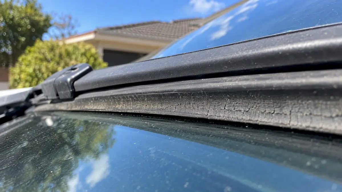Fine cracks in a sun-aged rubber wiper edge